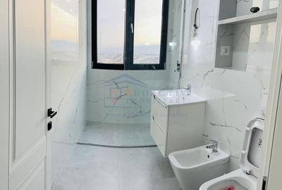 Apartament cu 3 camere decomandat în Paltin - 4