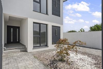 Casa tip duplex 134.6mp, lot225mp, 5 camere, toate utilitatile Casa tip duplex 134.6mp, lot225mp, 5 camere, toate utilitatile - 2