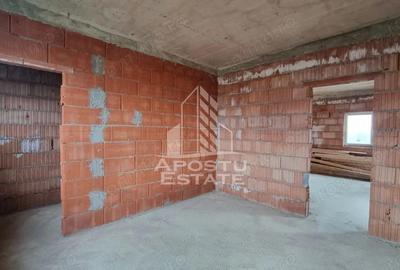 Casa la Rosu P+M, 2 fronturi stradale, teren generos, Giarmata - 1