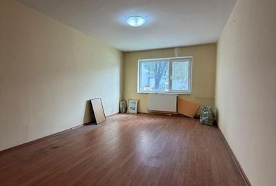 Apartament cu 3 camere în Central - 1