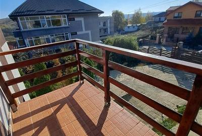 Casă cu 5 camere cu Canalizare în Bucium - 1