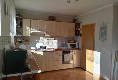 Casă individuală cu 6 camere cu Canalizare în Tișăuți - 2