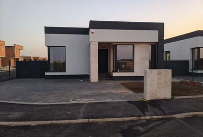 Vila individuala 4 camere -curte 454mp - 1