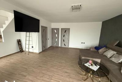 Casă cu 5 camere cu Teren 200 Mp în Lumina - 13