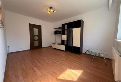 Garsonieră semidecomandată în Uzina 2 - 2