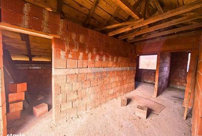 Casă cu 3 camere cu Teren 450 Mp în Cicârlău - 2