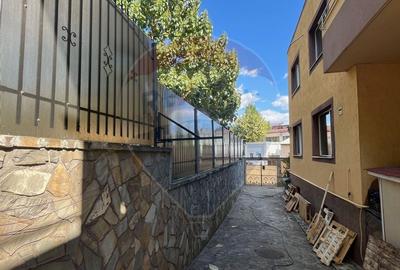 Inchiriere casa - vila cu 6 camere,  zona Cosbuc Inchiriere casa - vila cu 6 camere,  zona Cosbuc - 13