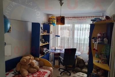 Apartament cu 3 camere decomandat în Babadag - 4