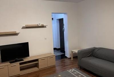 Garsoniera, 35 mp, decomandata, centrala, metrou aproape, Aparatorii Patriei - 2