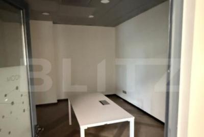 Spațiu comercial, de 500 mp, în Central - 3