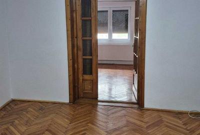 Spațiu comercial, de 84 mp, în UTA - 4