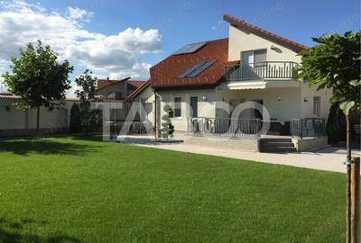 Casă cu 5 camere cu Teren 1000 Mp în Central - 3