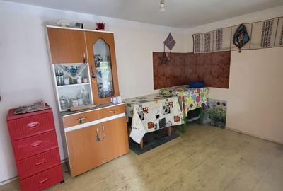 Casă cu 2 camere în Mărgineni - 1