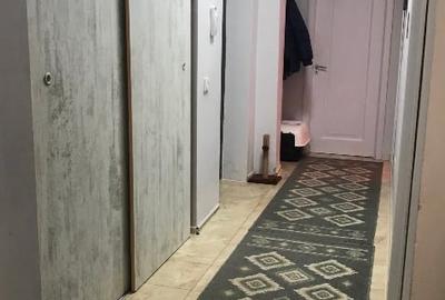 Vand apartament 3 camere
