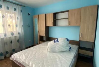 Apartament cu 7 camere decomandat în Podu Roș - 1