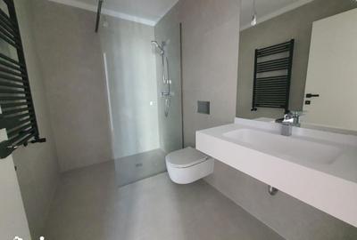 Apartament cu 3 camere în 13 Septembrie - 16