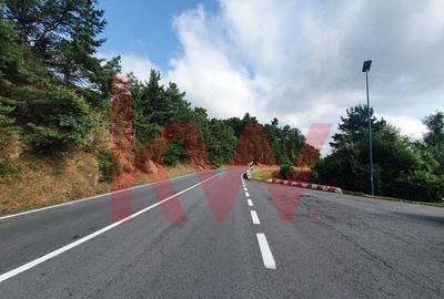 Teren cu priveliste superba si deschidere la drumul de Poiana Brasov - 2