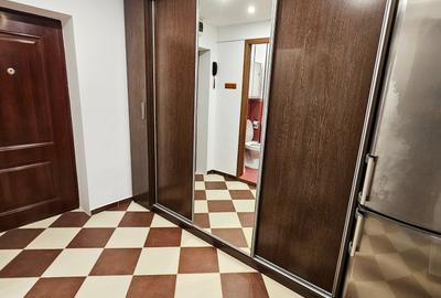 Garsonieră decomandată, mobilată în Nerva Traian - 10