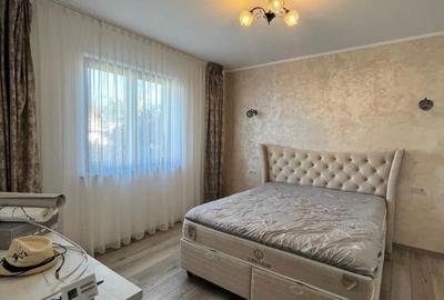 Casă cu 3 camere cu Teren 300 Mp în Central - 1