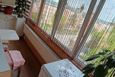 Apartament cu 3 camere decomandat în Petros - 5
