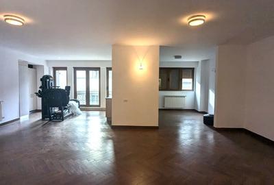 Apartament cu 3 camere decomandat în Dorobanți