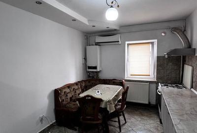 Apartament cu 3 camere decomandat, mobilat în Lăpuș Argeș - 7