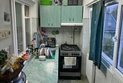 Apartament cu 2 camere decomandat în Republicii