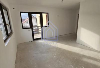 Casă cu 7 camere cu Teren 300 Mp în Central - 16