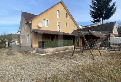 Casă cu 5 camere cu Teren 1100 Mp în Unirea - 16