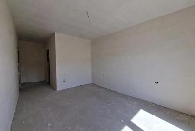 Casă cu 7 camere cu Teren 600 Mp în Central - 4