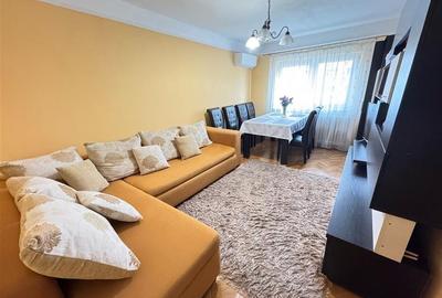 Apartament cu 3 camere decomandat, mobilat în Vasile Aaron