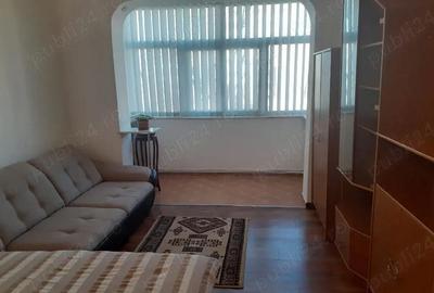 Apartament cu 2 camere semidecomandat în Craiovei - 1