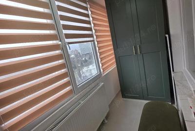 Apartament cu 3 camere decomandat, mobilat în Central
