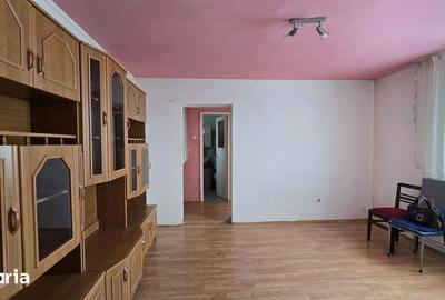 Apartament cu 3 camere în Central - 1