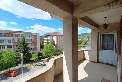 Apartament cu 4 camere decomandat în Central - 5
