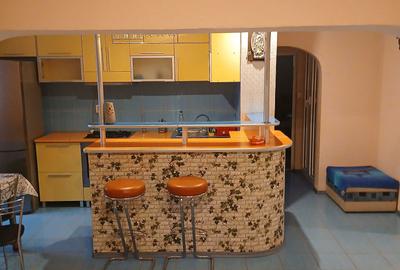 Apartament cu 2 camere decomandat în Micro 18 - 2