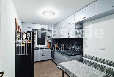 Casă cu 4 camere în Cristian - 1