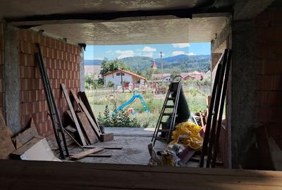 Casa moderna la rosu in Cristian - 15