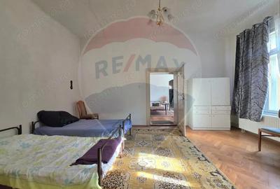 Casă cu 4 camere cu Teren 332 Mp în Ultracentral - 2