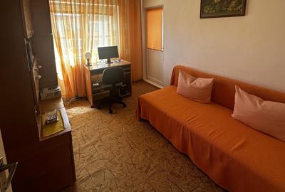 Apartament 3 camere decomandat - 1