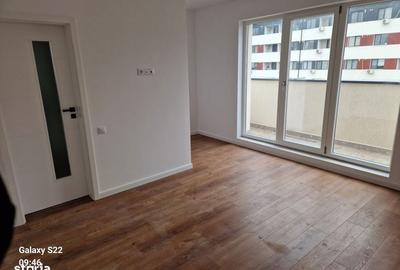 Apartament cu 3 camere în Roșu