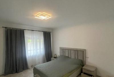 Duplex de vanzare, cu 8 camere, 300 mp, zona centrala Duplex de vanzare, cu 8 camere, 300 mp, zona centrala - 8