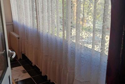 Apartament cu 4 camere decomandat în Debarcader - 3
