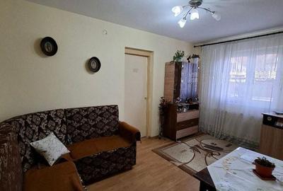 Apartament cu 3 camere semidecomandat în Țiglari - 4