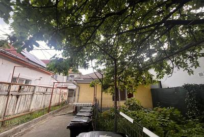 Casa de vanzaere in cartier Iris zona Auchan - 3