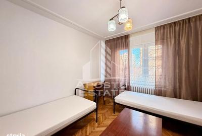 Apartament cu 3 camere, mobilat în Complex Studențesc