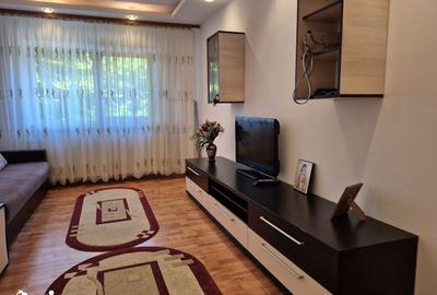 Apartament cu 2 camere decomandat în Trivale