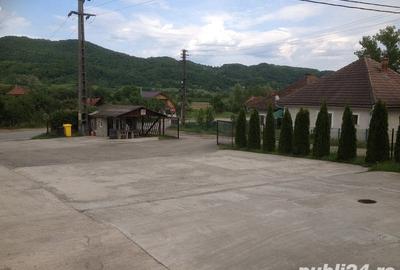 Spațiu comercial, de 500 mp, în Central - 4