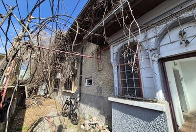 Casă individuală cu 6 camere în Baicului