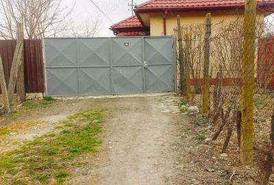 Casă cu 2 camere cu Teren 1983 Mp în Cândești - 2